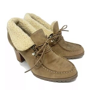 Audrey Brooke Shearling-Lined Roxy 2 Tan Heeled Lace Up Booties, size 10